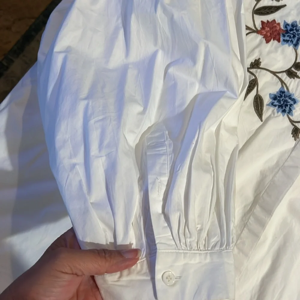 Two by Vince Camuto Long Sleeve Embroidered Bubble Sleeve Button Down Shirt 3X - Picture 2 of 8